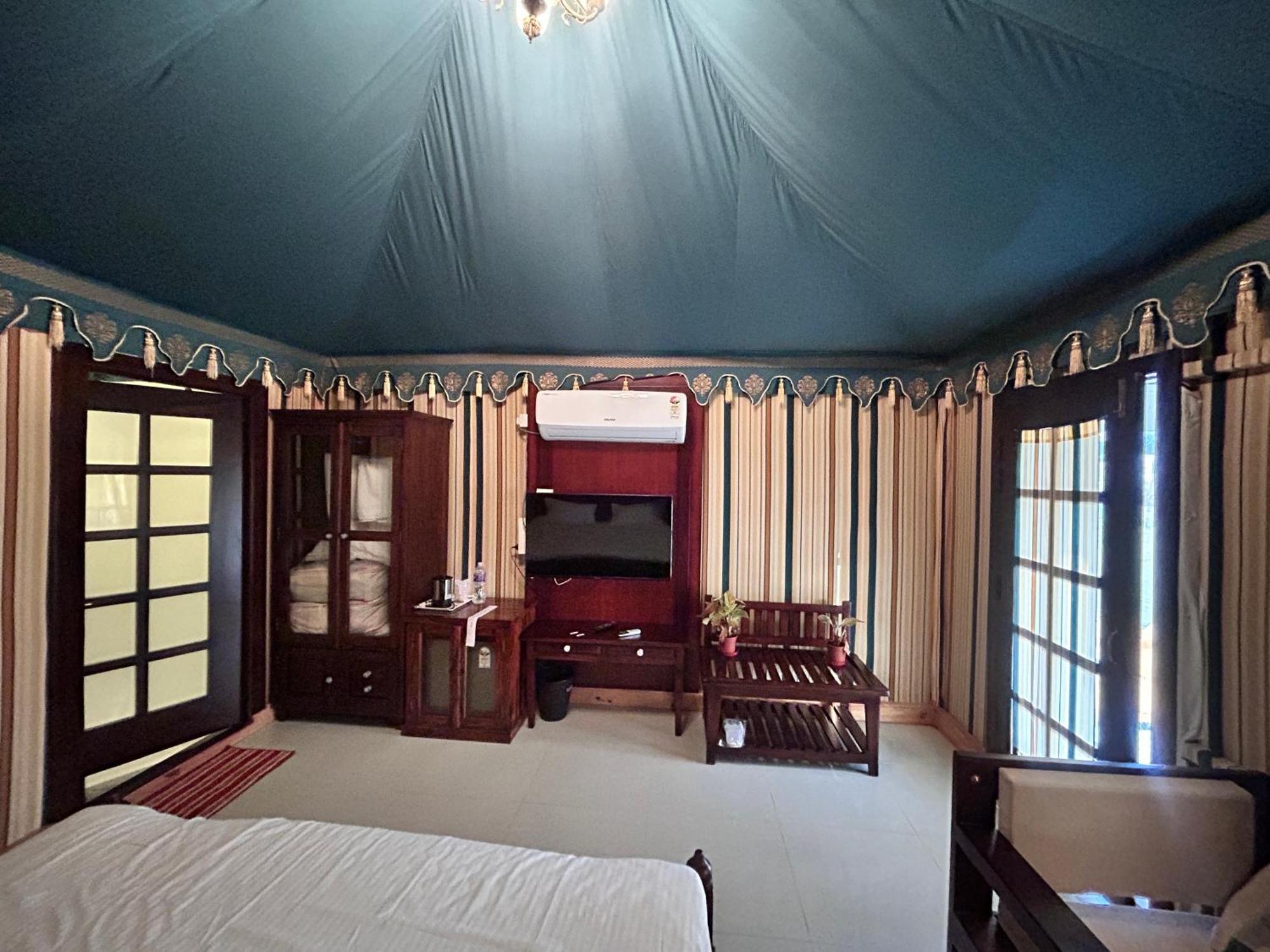 Royal Rajasthan Resort Sikar Eksteriør billede