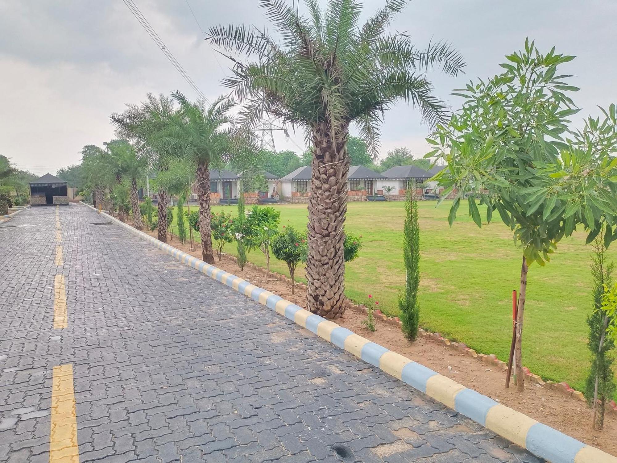 Royal Rajasthan Resort Sikar Eksteriør billede