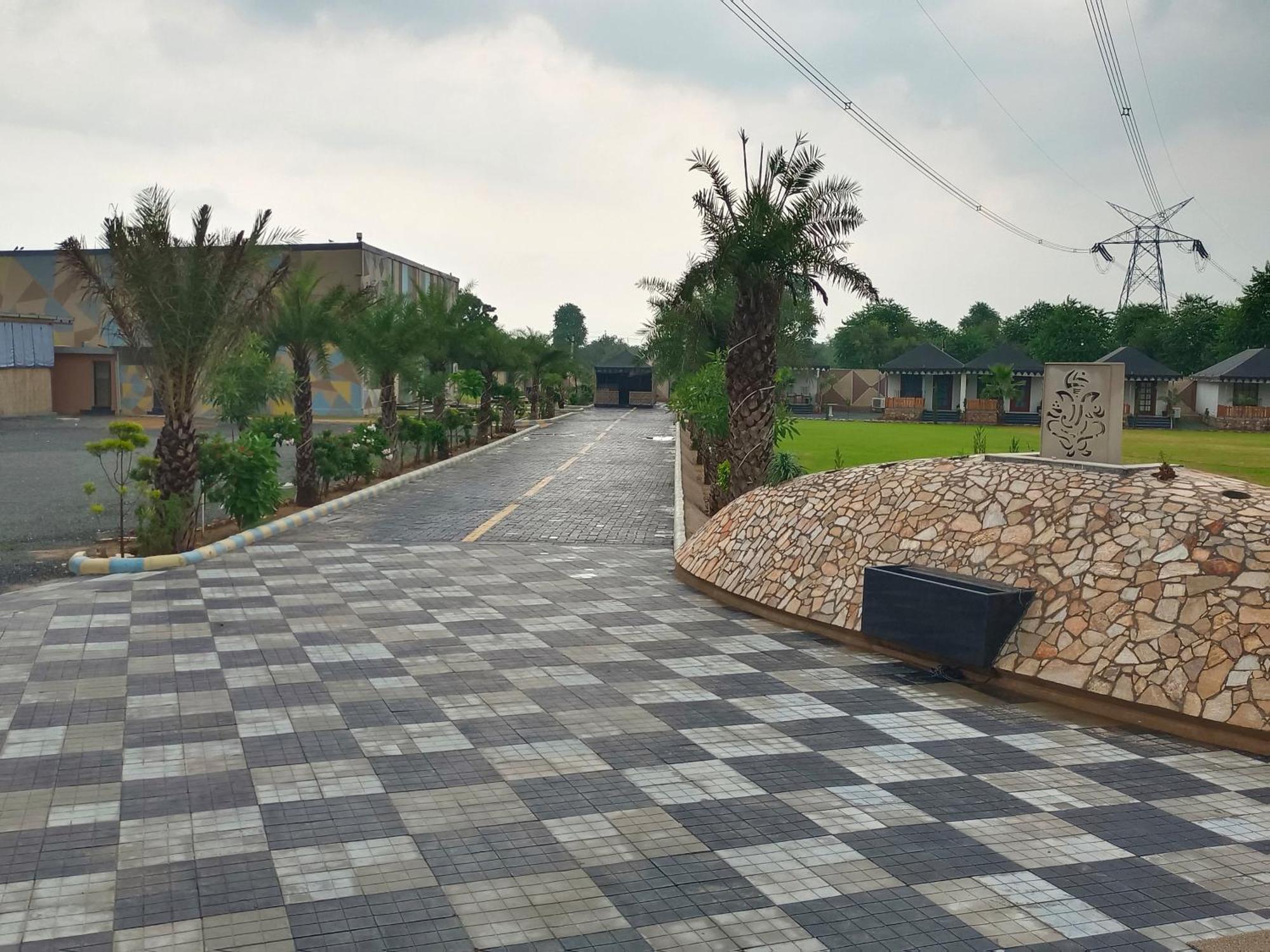 Royal Rajasthan Resort Sikar Eksteriør billede