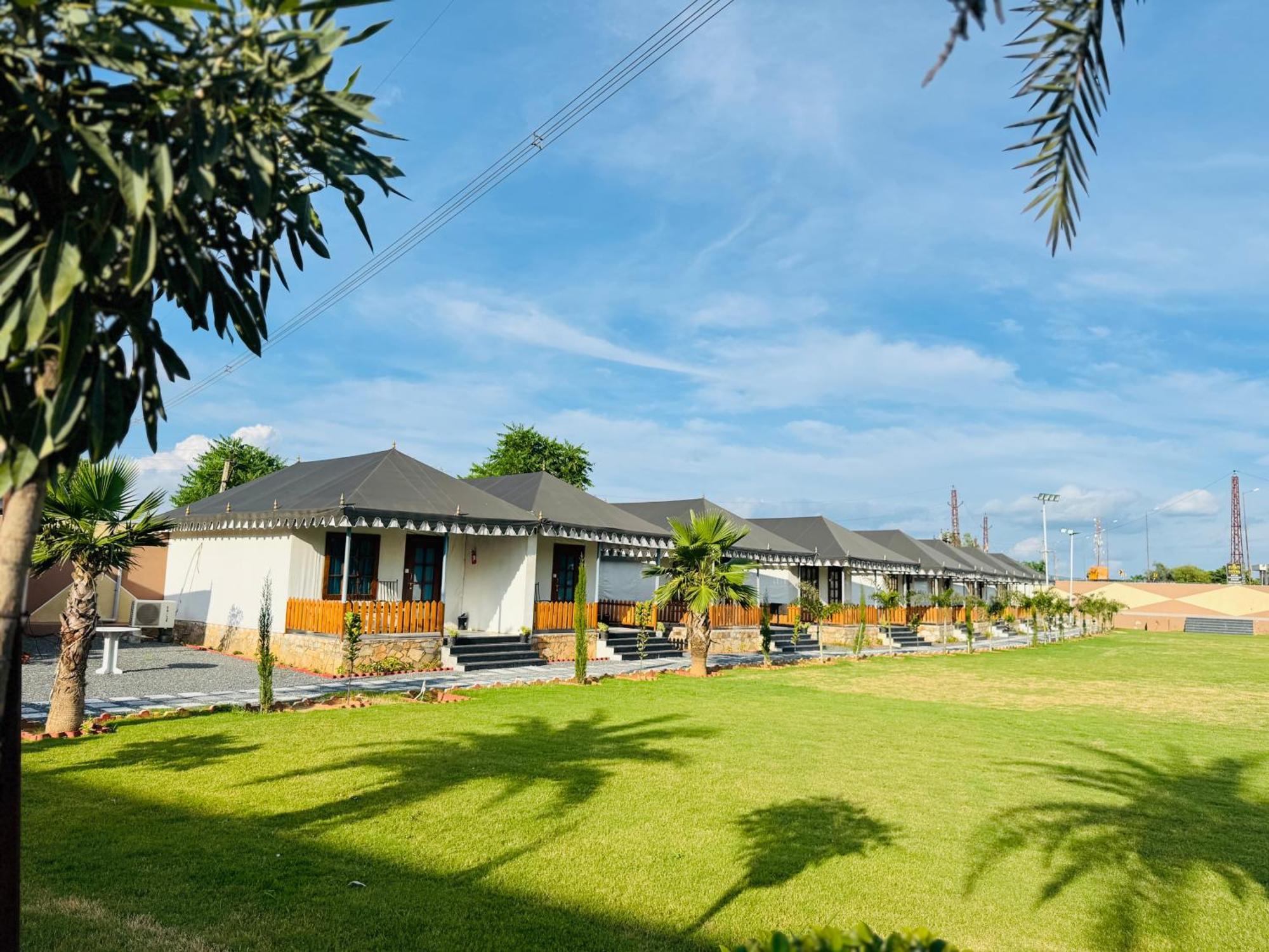 Royal Rajasthan Resort Sikar Eksteriør billede