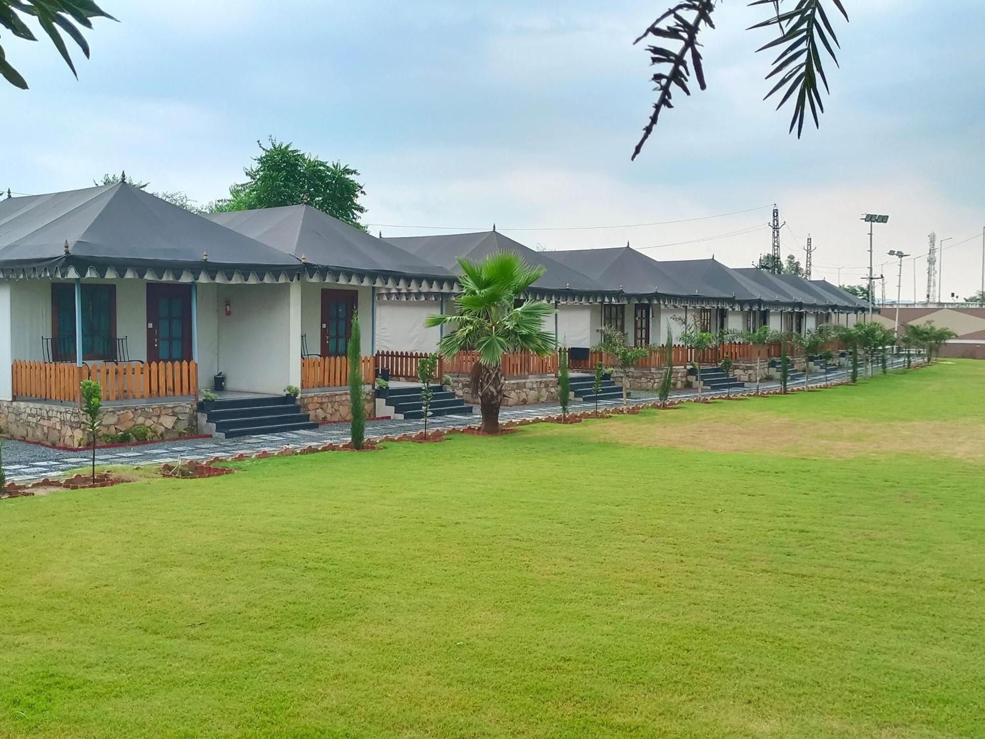 Royal Rajasthan Resort Sikar Eksteriør billede