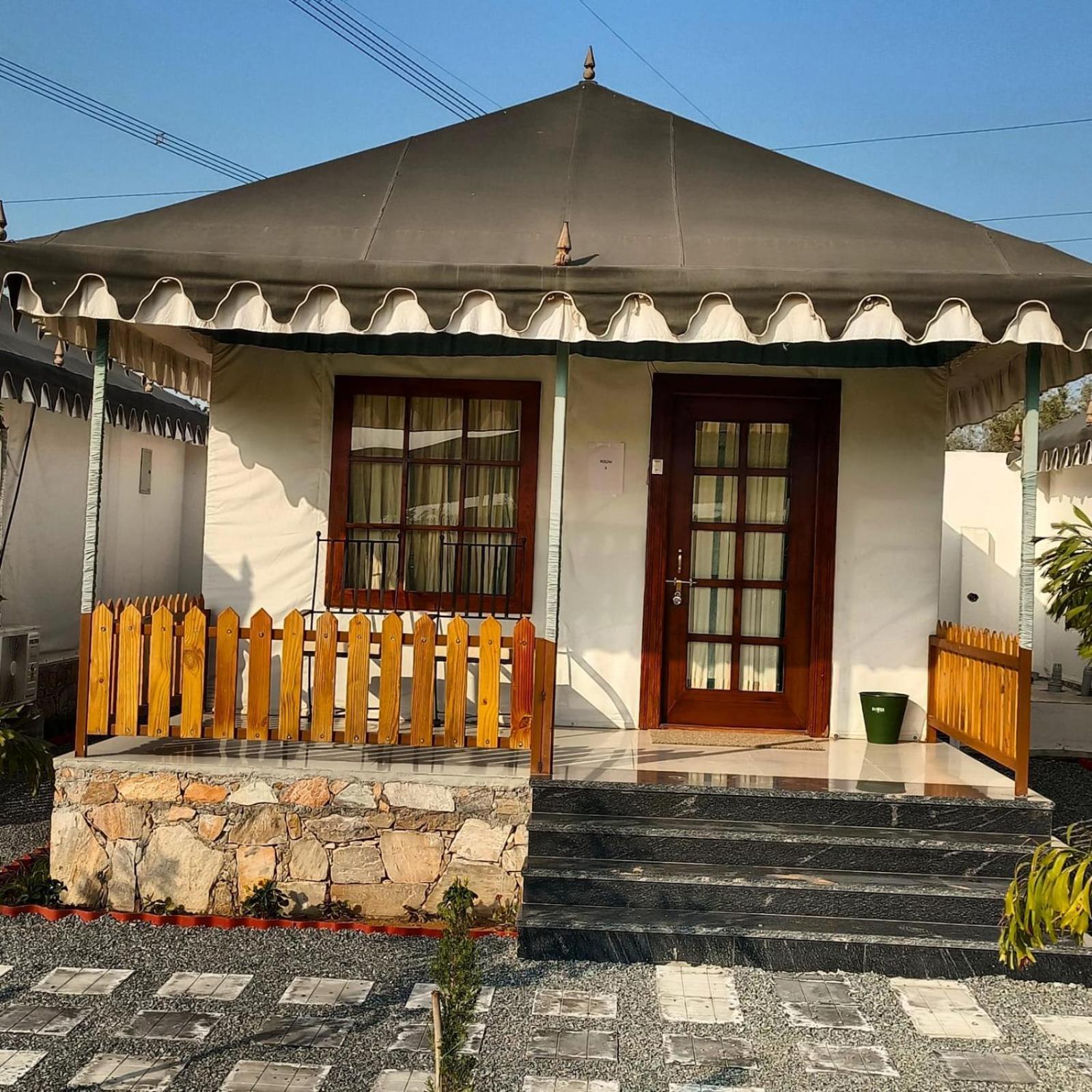 Royal Rajasthan Resort Sikar Eksteriør billede